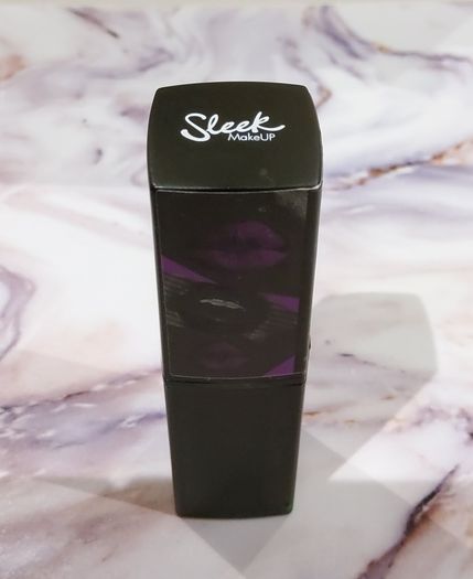 Sleek MakeUP - Say It Loud Bootylicious Satin Lipstick - New