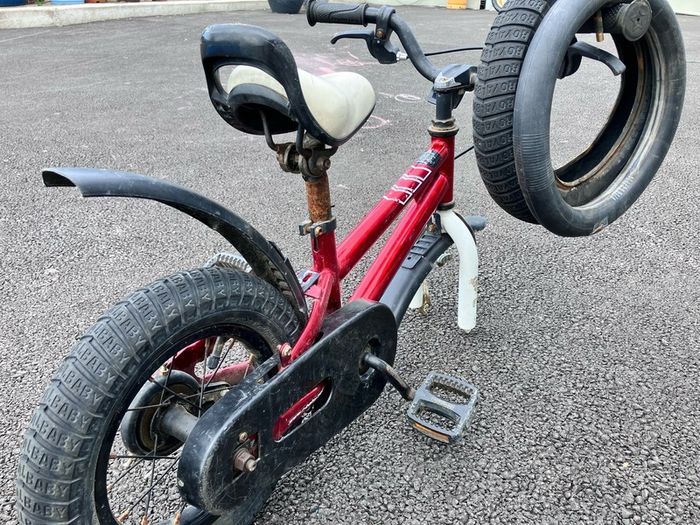 Royal baby 12 inch (needs front wheel)