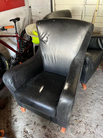 2 leather armchairs