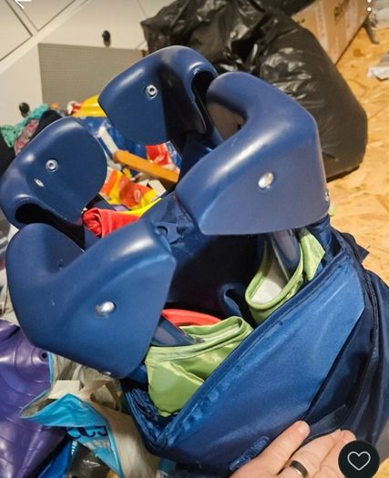 travel cot
