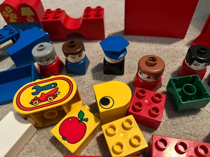 Vintage lego Duplo figures and bricks