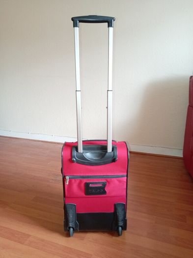 Suit case
