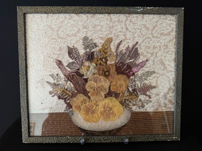 Vintage Framed Pressed Flower Wall Art - Handmade Botanical Piece (38 x 41 cm)