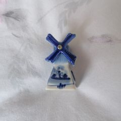Salt seller