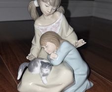 Genuine LLADRO Porcelain Figurine Little Sister Model 1534