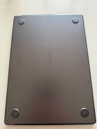 MacBook Pro Apple M4 Chip with 10 Core CPU and 10 Core GPU