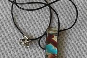 Glass pendant necklace