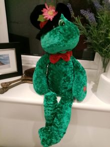 Christmas singing frog