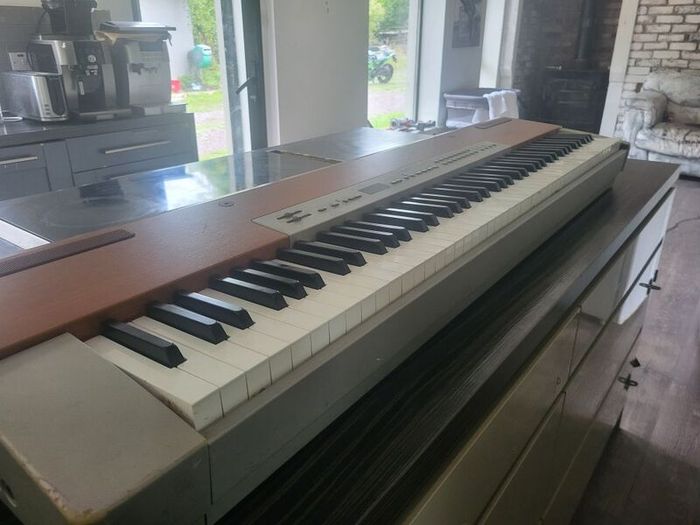 Yamaha P-120 88-Key Weighted Digital Piano