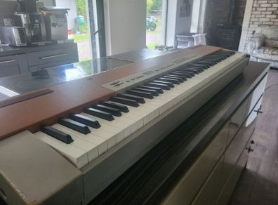 Yamaha P-120 88-Key Weighted Digital Piano