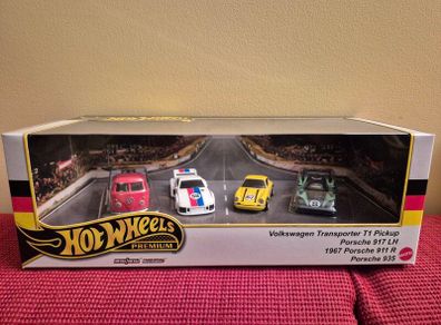 Hot Wheels  Porsche Diorama 917 911 935