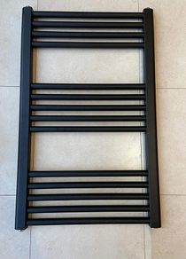 Black Straight Heated Towel Rail W500mm x H800mm Flat Central Heating Towel Radiator (FREE POSTAGE)