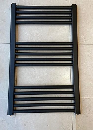 Black Straight Heated Towel Rail W500mm x H800mm Flat Central Heating Towel Radiator (FREE POSTAGE)