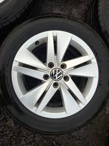 16" Genuine Vw Alloys with tyres