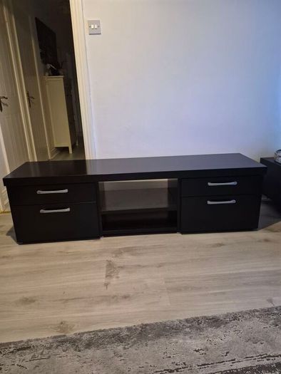 Tv unit