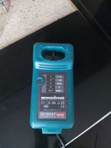 Makita charger