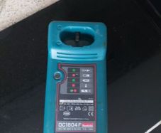 Makita charger
