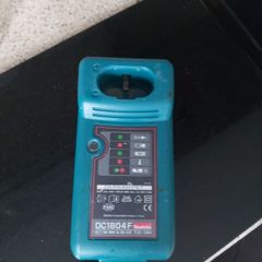 Makita charger