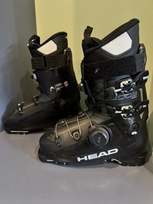Ski Boots (Men's UK 7.5-8)