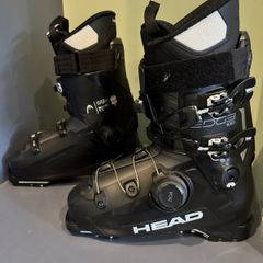 Ski Boots (Men's UK 7.5-8)