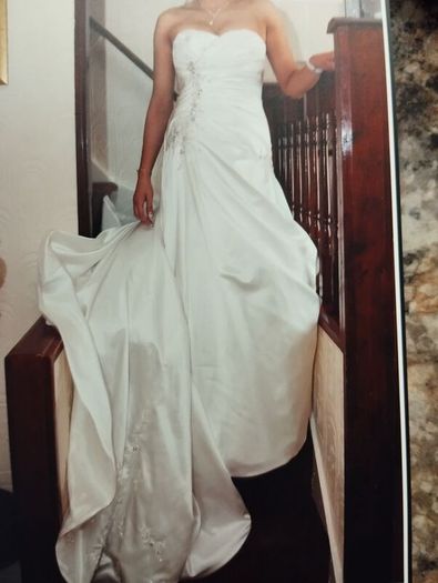 wedding dress