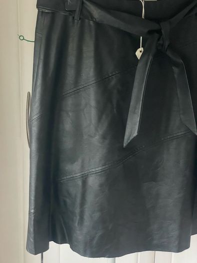 skirt Bnwt relish boutique brand size 46(16) Aline leather look skirt