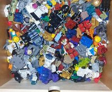 Lego minfigures