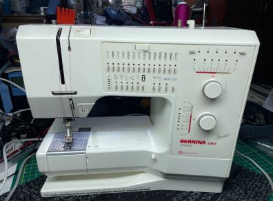 BERNINA 1130 Sewing Machine - (Heavy Duty Professional machine) - Just Serviced - Like new this machine!