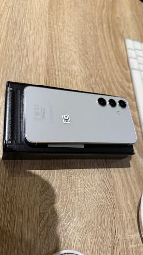 Samsung galaxy S24(Mint)