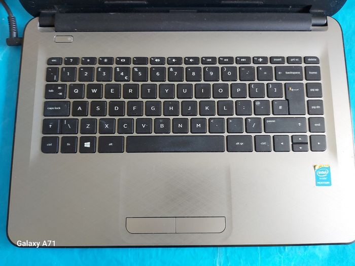HP 14 inch Laptop, silver, Model 14-ac11na, Intel Pentium CPU 3825U, 1.9GHz, 2 GB Ram, 500GB HDD, Windows 10, Microsoft Edge, Chrome