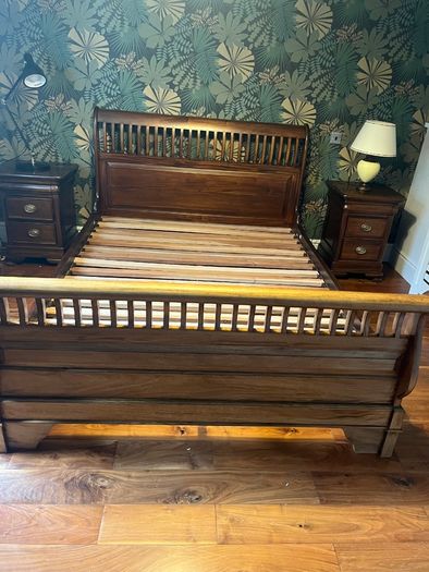 King Sleigh Bed 4 Piece Set Solid Mahogany