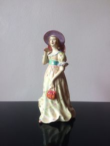 Muriel Ceramic figure