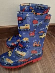 Kids wellies size 12