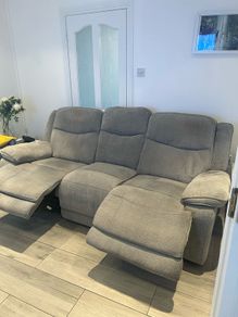 3 seater grey couch electric recliner in great condition