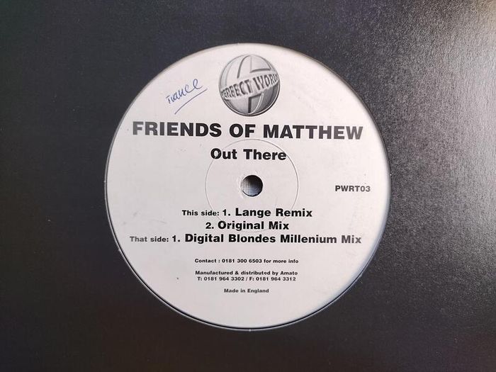 Friends Of Matthew - Out There! - Pulse-8 Records - Original Official Pressing! Quality Easrly 90s Breaks! Original Mix Condition: Excellent!