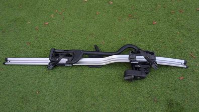 Thule Proride 591 bike rack for roof bars