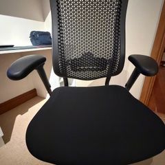 Herman Miller Mirra