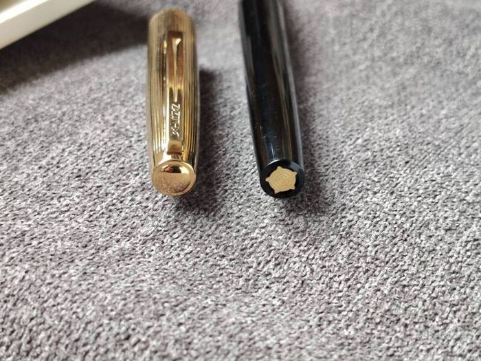 Vintage 1960s Waterman Flash 18K Gold M Nib Fountain Pen - New Old Stock (Unused)