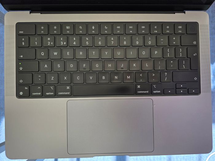 Apple MacBook Pro 14" M1 Pro / 16GB RAM / 512GB SSD - Space Gray - Very Good Condition
