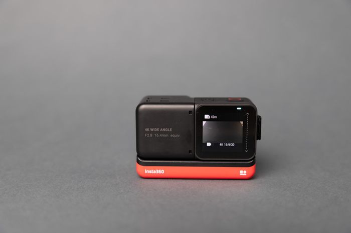 Insta360 ONE R Twin Edition 5.7K 360 / 4K Action Camera with extra batteries