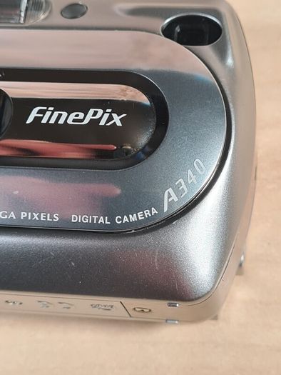 FUJIFILM FINEPIX A340 digital camera 4MP mega pixels TAKES 2 X AA batteries