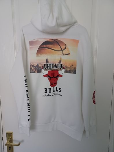 Boys NBA Chicago Bulls Hoodie Age 11-12