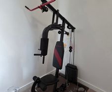 Life Runner Multi-Gym weight station