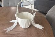 Flower girl basket