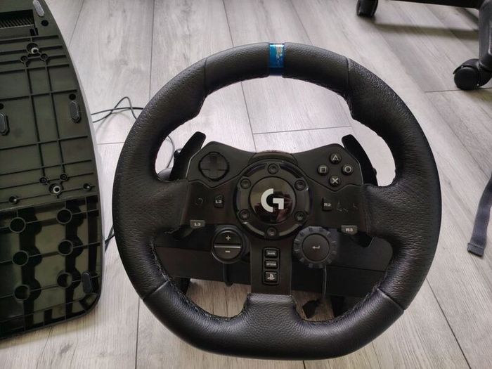 Steering wheel
