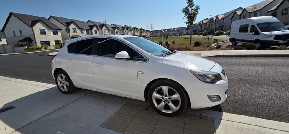 2011 Vauxhall Astra