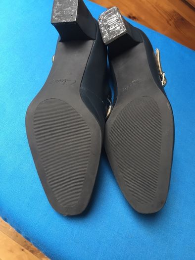 Clark's ladies stylish navy shoes size 37