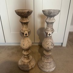 Pillar candle holders