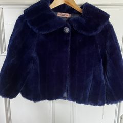 Faux Fur Jacket/Capelet