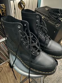 Price Drop !dr Martens